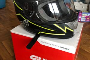 Casco givi