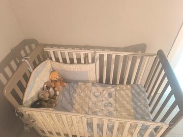 Lettino bambini , culla, con spondine in legno 