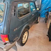lada niva 