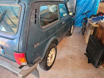 lada niva 