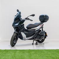 Aprilia sr gt 125 cbs e5 blacksilver