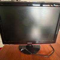 Samsung  Wide Screen LCD Monitor/tv  26’