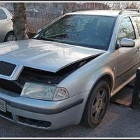 SKODA Octavia 1U5 SW per ricambi