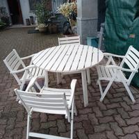 Tavolo e sedie da giardino/esterno 