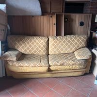 Divano 2 posti in tessuto – Comodo e robusto