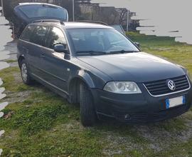 VOLKSWAGEN Passat 5ª serie Variant - 2002 4Motion