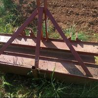 Rullo per appiattire terreno