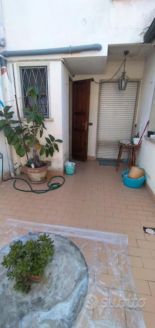 Casa viareggina con corte interna privata - Vista 2