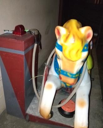 cavallo giostra 