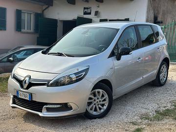Renault SCÈNIC 1.5 dCi 110CV S&S BOSE