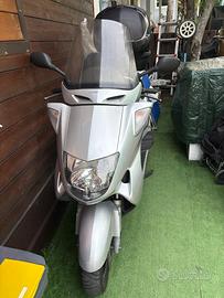 Scooter kymco 350