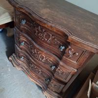 2 comodini  in legno massello