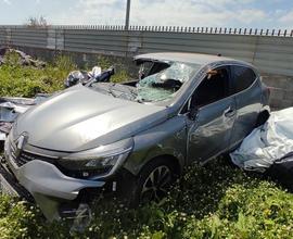 RENAULT Clio E-Tech Hybrid