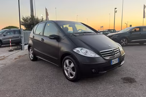 MERCEDES-BENZ A 150 Avantgarde BLACK MATT