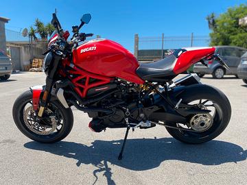 Ducati Monster 1200 R