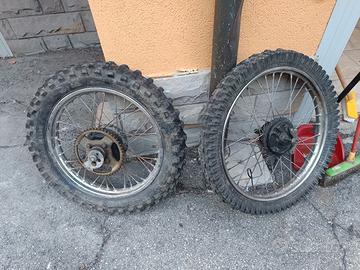 ruota anteriore e posteriore Honda XL 125 