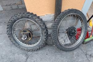 ruota anteriore e posteriore Honda XL 125 