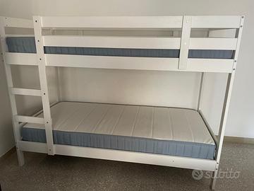 Letto a castello MYDAL + 2 materassi