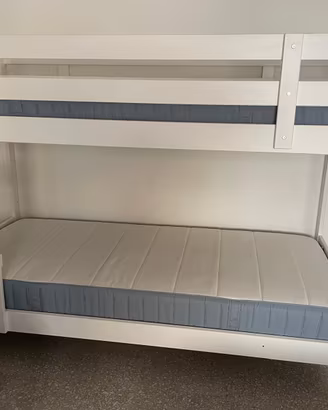 Letto a castello MYDAL + 2 materassi