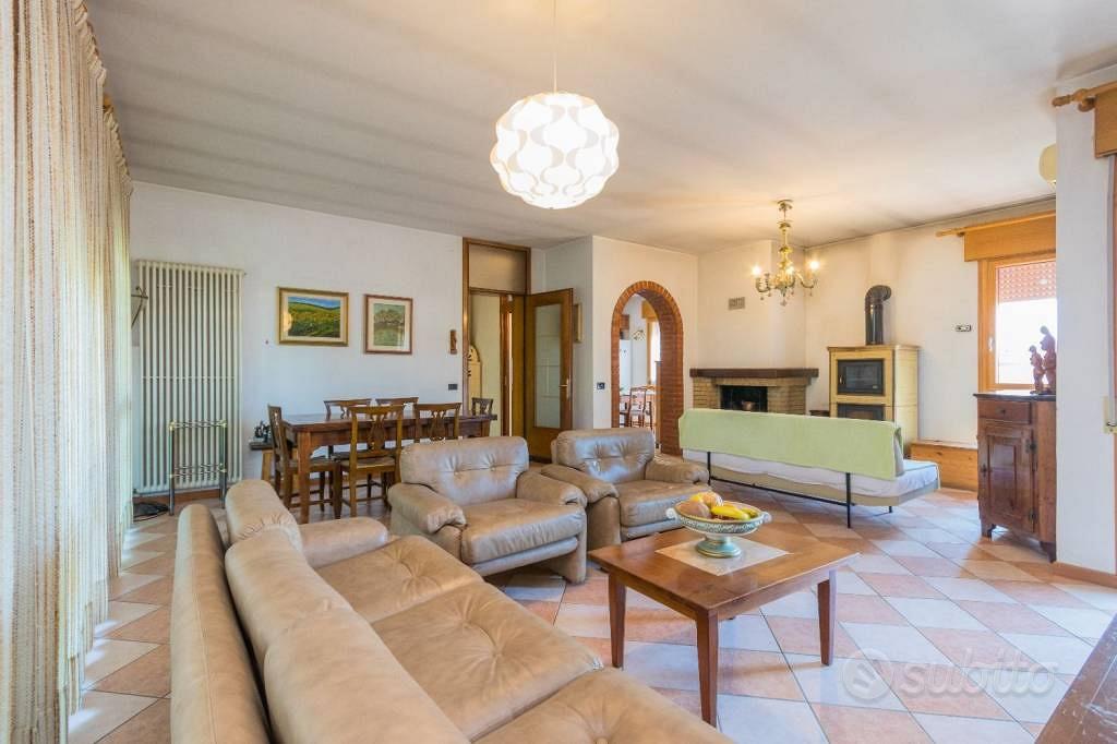 Casa – Bassano del Grappa, Ca' Baroncello, Pilastroni - Vista 2