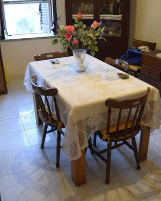 Appartamento di 104 m² con 5 locali e box auto a S