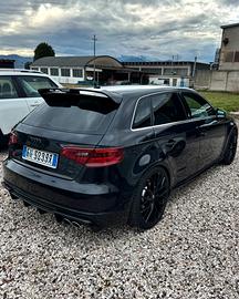 Audi S3 quattro Stronic