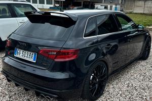 Audi S3 quattro Stronic