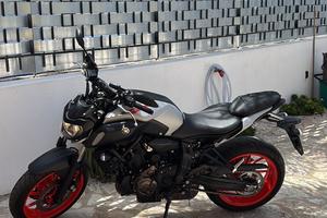 Portatarga originale Yamaha MT-07 2020 NUOVO