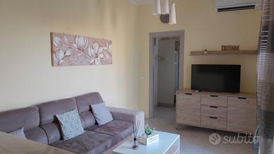 Bilocale arredato centro stazione ospedale