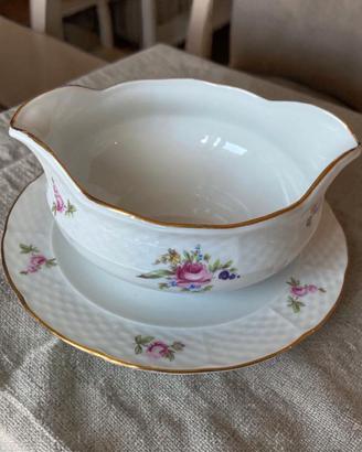 Salsiera Thun in porcellana fine di Boemia.