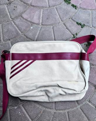Borsa a tracolla Adidas Originals Airliner Suede