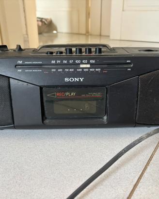 Sony CFS-204 radio registratore vintage