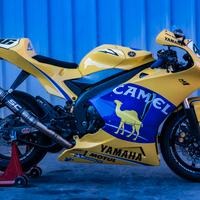 Yamaha R1 