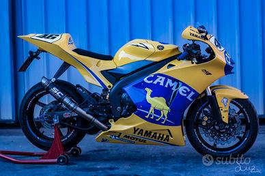 Yamaha R1 