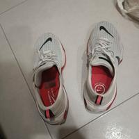 scarpe Nike poco usate 