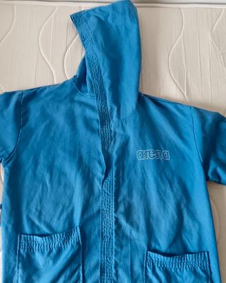 Accappatoio-costume-pedana nuoto