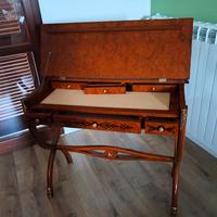 segrete'/consolle/scrivania 