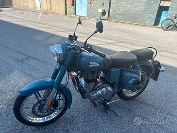 Royal enfield 500 classic bullet colorazione blu
