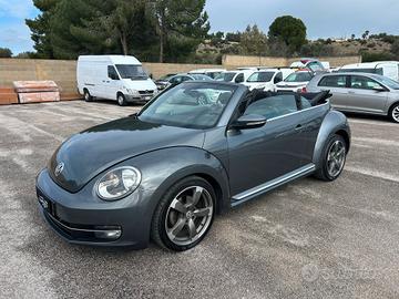 Volkswagen Maggiolino Cabrio 1.6 TDI 105cv