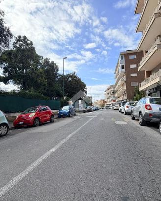 NEGOZIO A NAPOLI