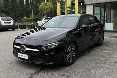 MERCEDES A 180 d Automatic Business