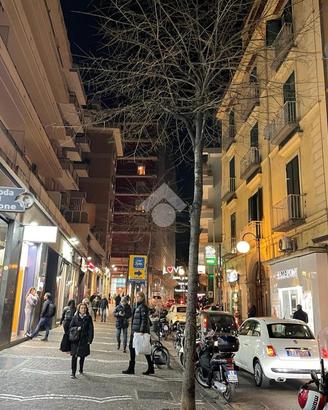 NEGOZIO A CASTELLAMMARE DI STABIA