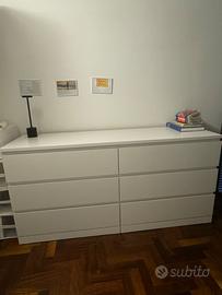 Ikea armadio, cassettiera e tavolo