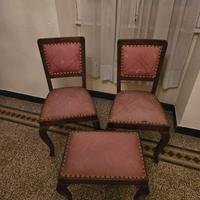 Sedie con poggiapiedi in stile Rinascimento
