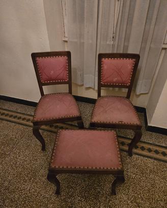Sedie con poggiapiedi in stile Rinascimento