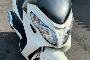 Suzuki Burgman 400 con ABS