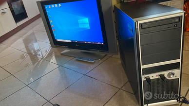 Postazione informatica completa PC fisso + monitor