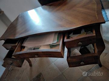 scrivania con poltrona