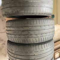 Gomme 235/40/r19