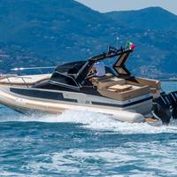 Solemar 33 SE con 2 x 300 HP Mercury